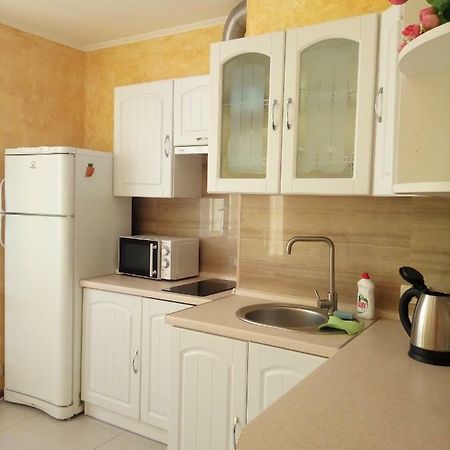 Своя Однокомнатная Квартира Odessa Ngoại thất bức ảnh