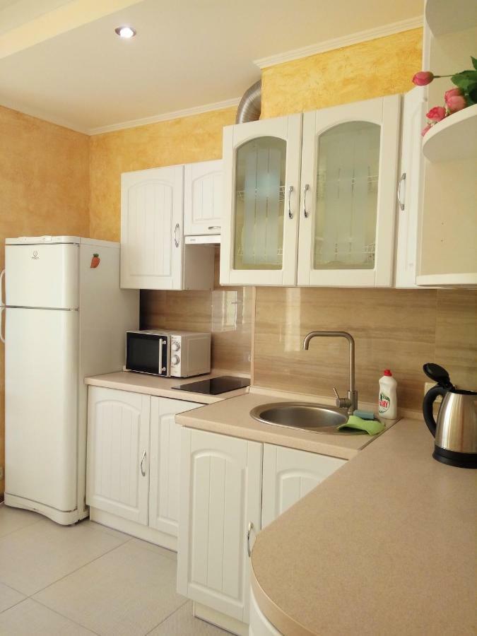 Своя Однокомнатная Квартира Odessa Ngoại thất bức ảnh